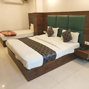 Hotel Tark A Family Near Igi Airport Delhi